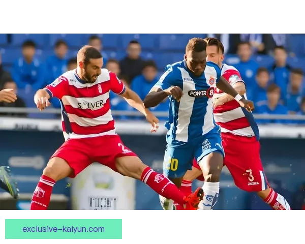 加拉塔萨雷转会策略逐步调整，未来引援备受关注